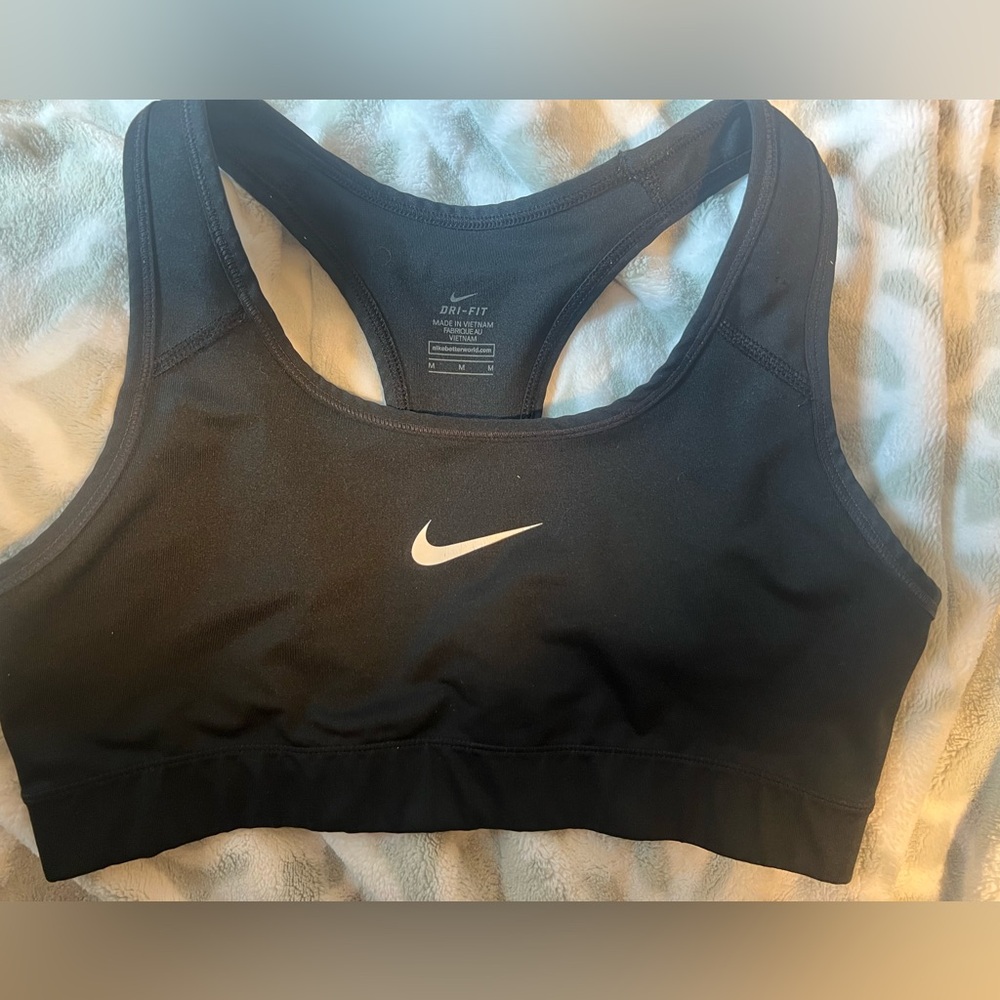 Black Nike sports bra!